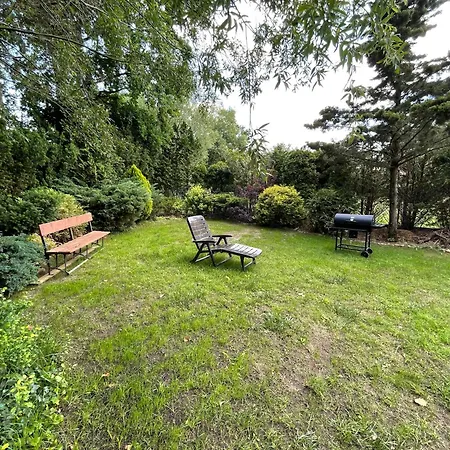 펜션 Dom Letniskowy Z Duzym Ogrodem